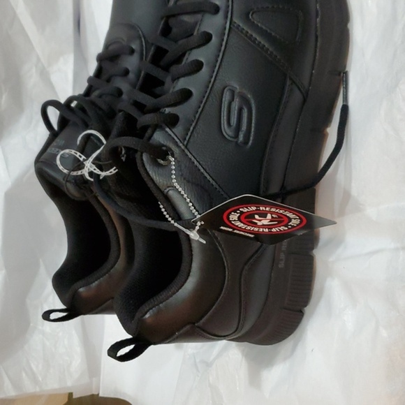 Skechers Men's black slip resistant work sneakers size 10.5‎ brand new - Picture 3 of 16
